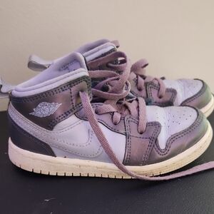 Nike Kids High-Top Sneakers in Lavender and Charcoal